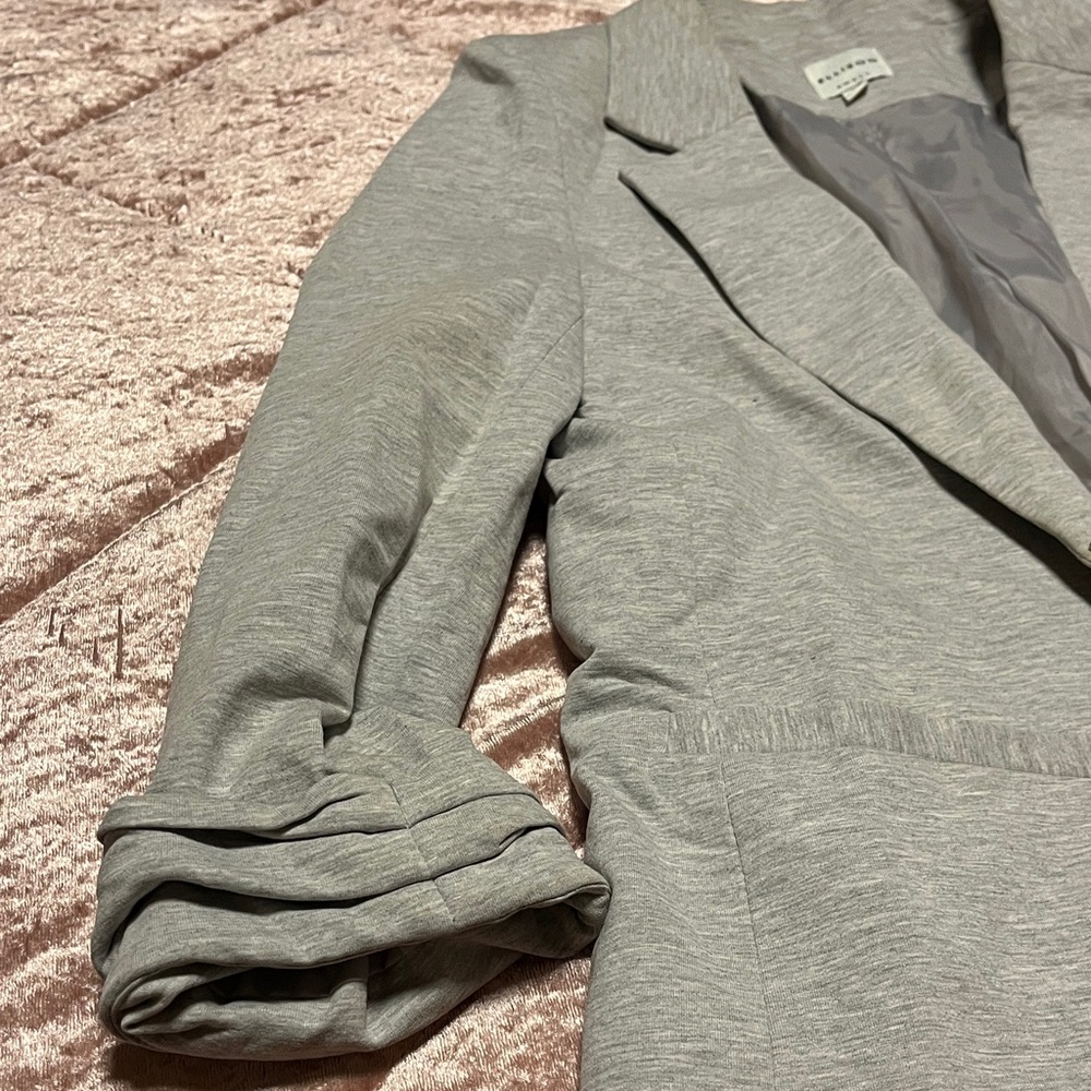 Ellison Light Gray Blazer - Picture 4 of 9
